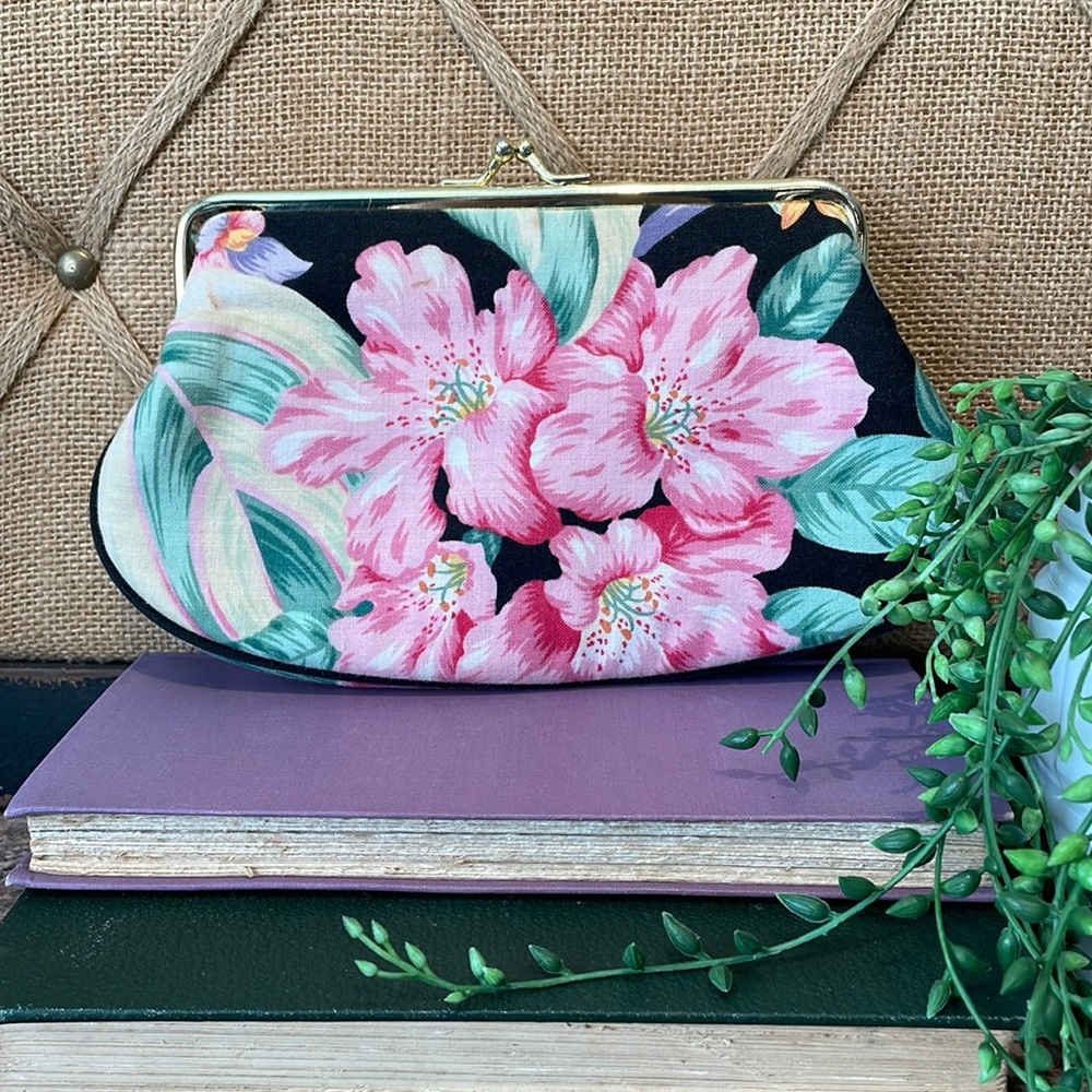 Vintage makeup bag